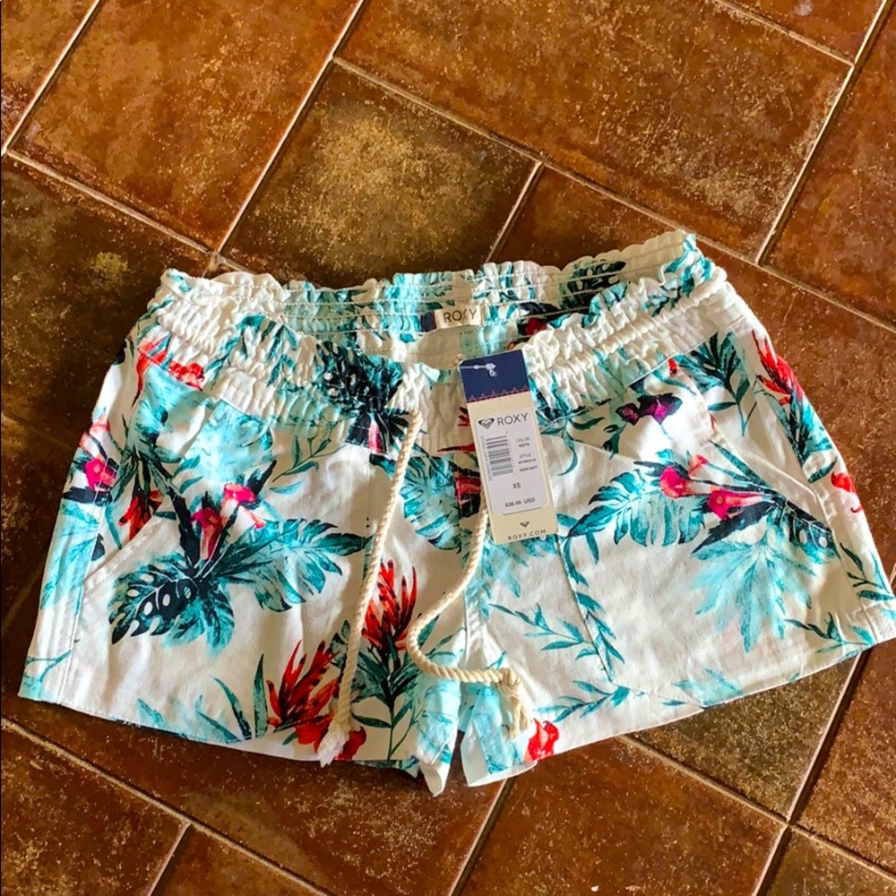 NWT Roxy Oceanside shorts